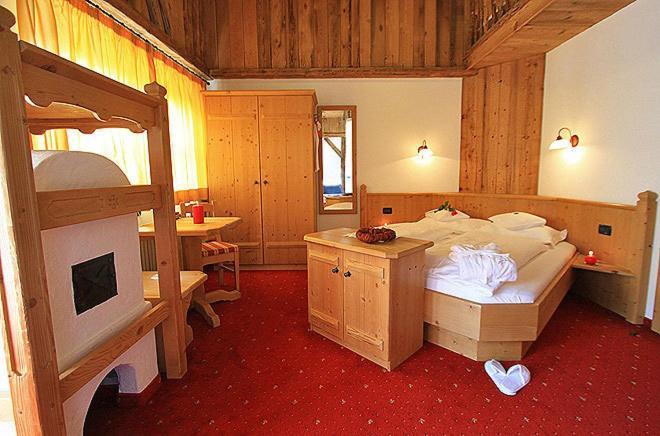 Hotel Garni San Nicolo Pozza di Fassa Zewnętrze zdjęcie